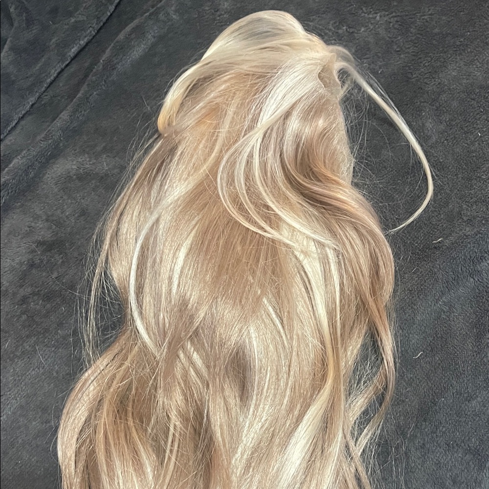 Elegant Light Blonde Hair Extension